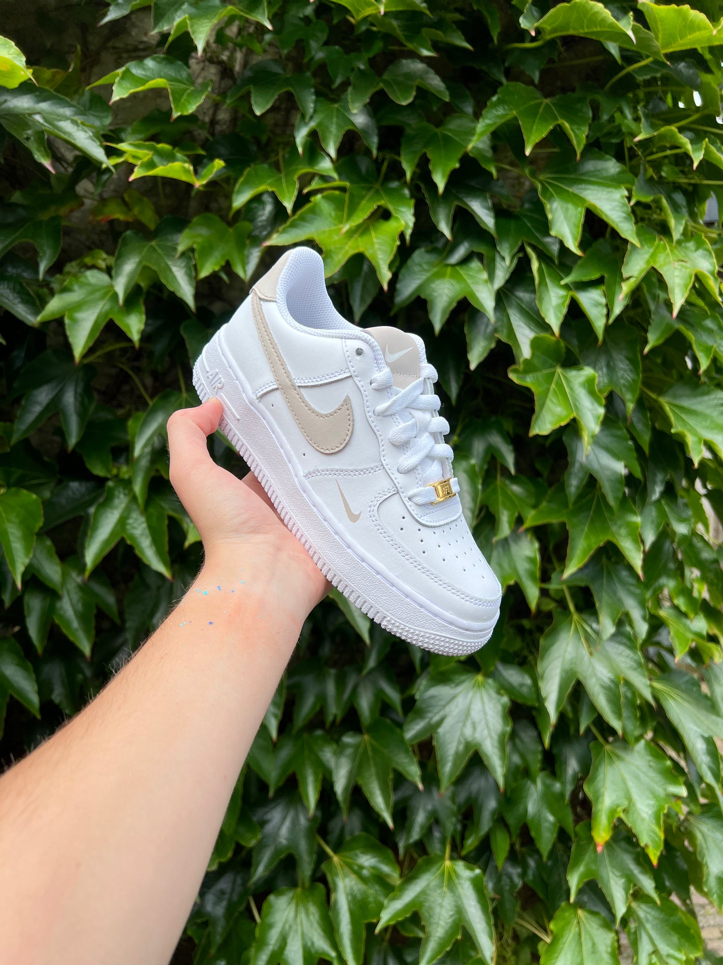 CUSTOM AF1 BEIGE SWOOSH.