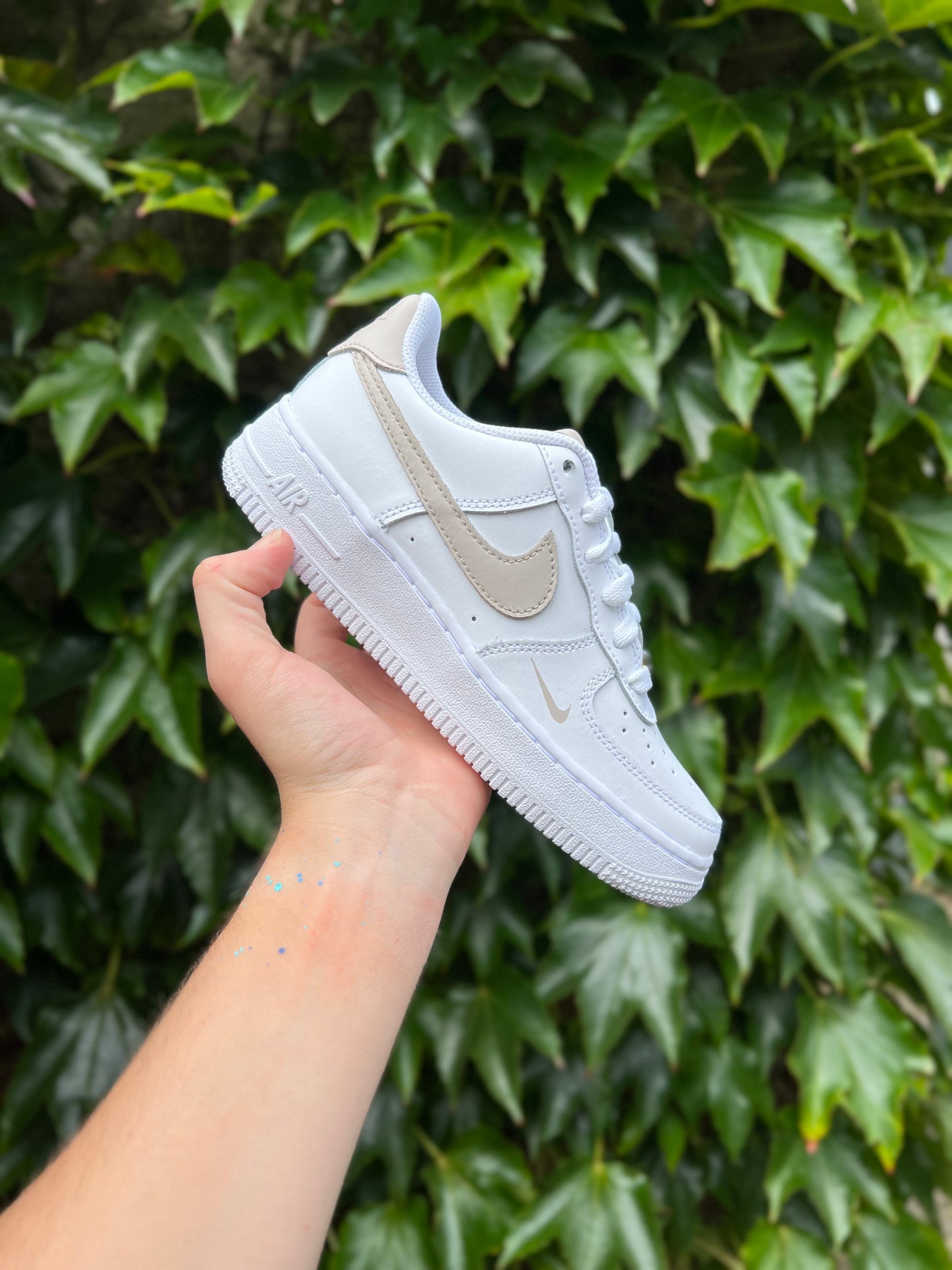 CUSTOM AF1 BEIGE SWOOSH.