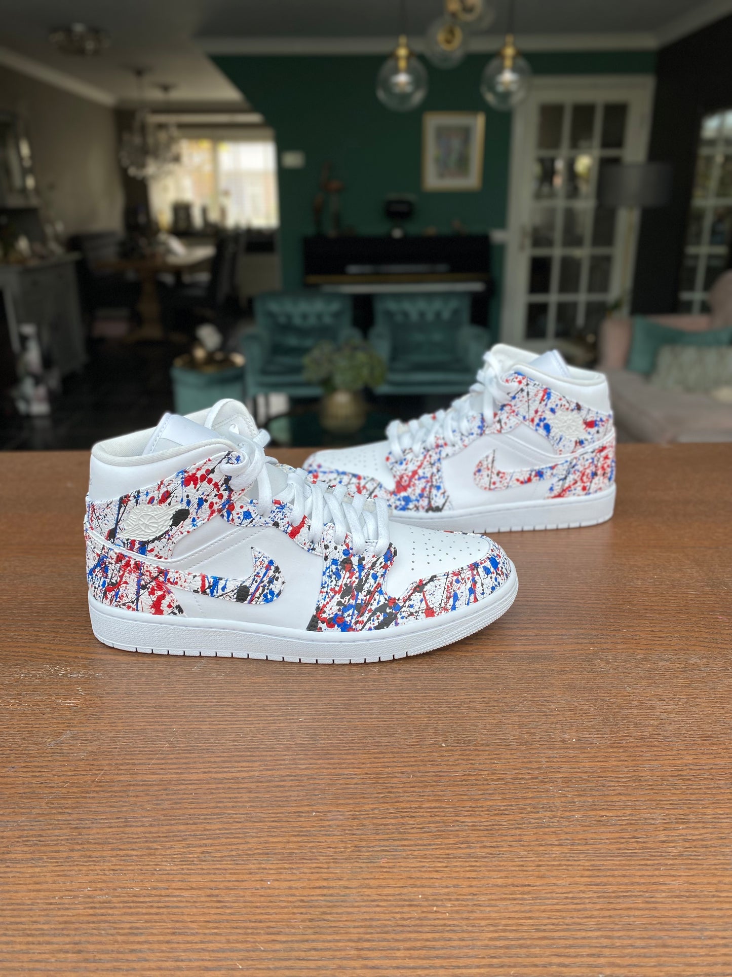 CUSTOM AJ1 PAINT SPLASH.